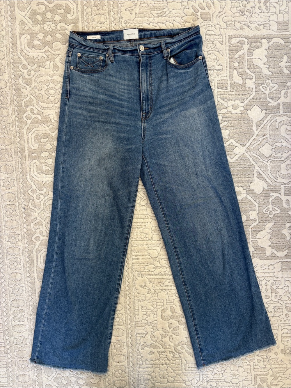 Wide-Leg Flare Jeans in Medium Blue